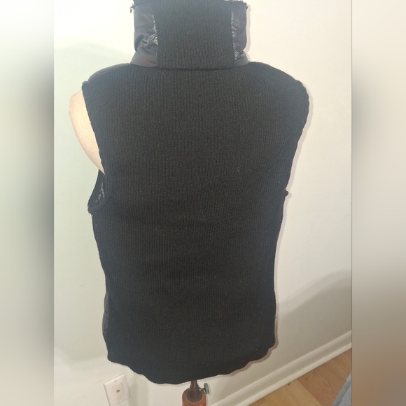 Calvin Klein - Black Outdoor Vest- W Sz Large - Picture 9 of 9